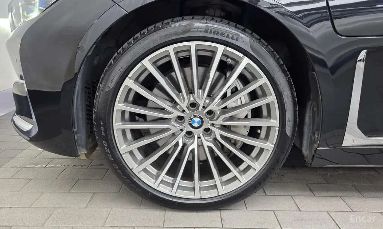 BMW 745 745Le iPerformance Design Pure Excellence, снимка 5 - Автомобили и джипове - 56234038