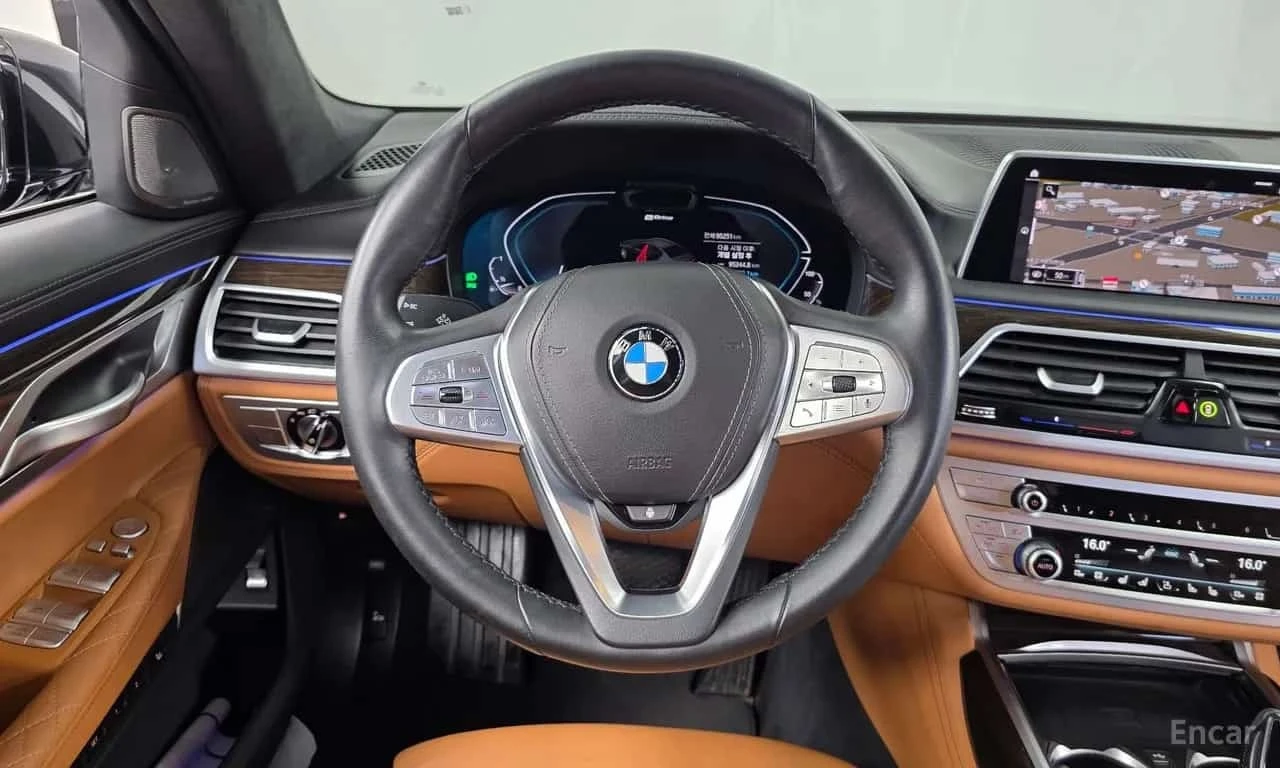 BMW 745 745Le iPerformance Design Pure Excellence, снимка 13 - Автомобили и джипове - 56234038