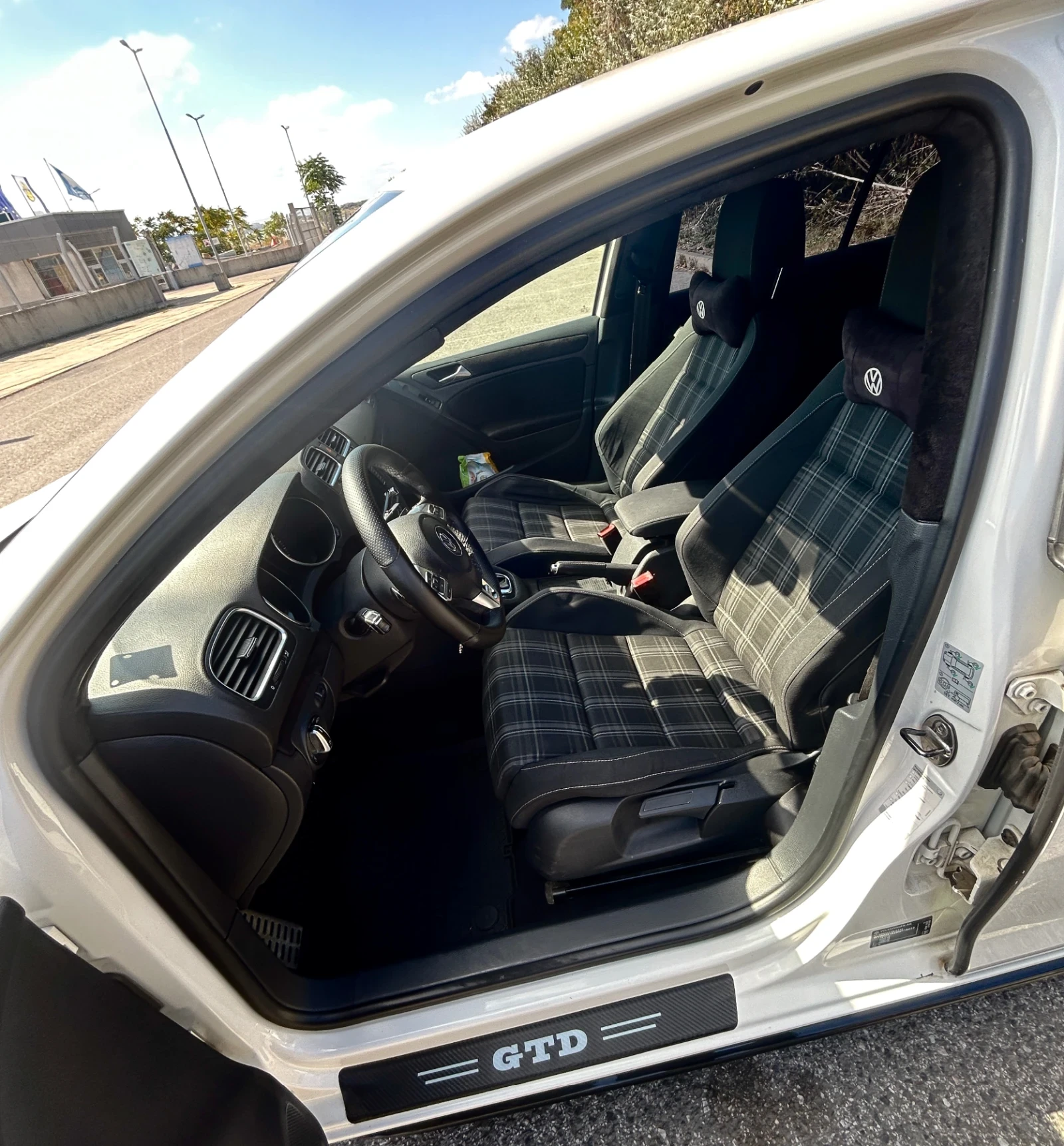 VW Golf 6, снимка 10 - Автомобили и джипове - 56330877