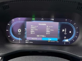 Volvo XC60 Momentum  CARFAX, снимка 8