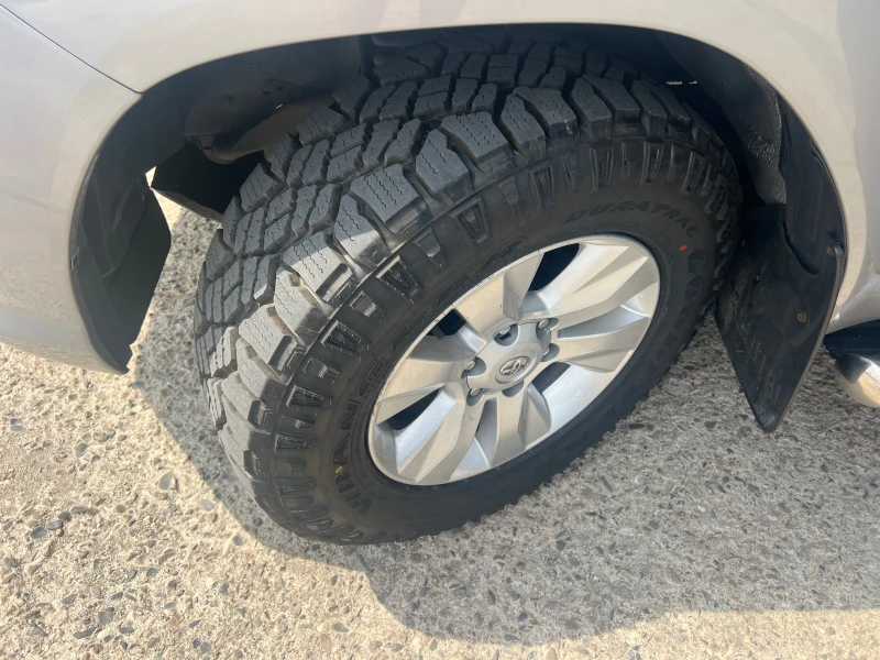 Toyota Hilux 2.4D4D , 2018г , 4x4 , NAVI, снимка 13 - Автомобили и джипове - 47040979