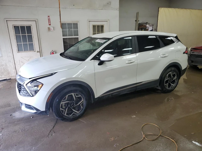 Kia Sportage, снимка 1 - Автомобили и джипове - 48665079