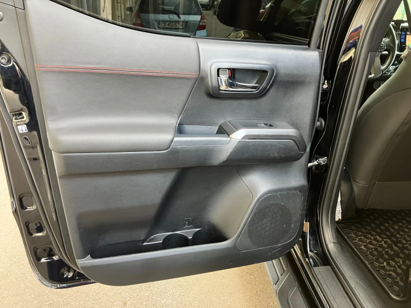 Toyota Tacoma TRD-Pro, снимка 15 - Автомобили и джипове - 52427027