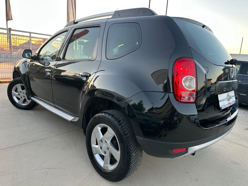 Dacia Duster 1.5dci 6-скорости! Клима! Отлично състояние!, снимка 6 - Автомобили и джипове - 51526984
