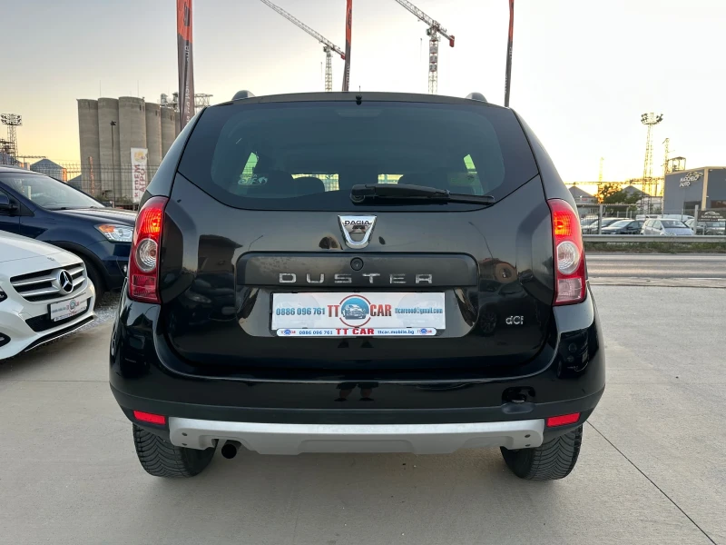 Dacia Duster 1.5dci 6-скорости! Клима! Отлично състояние!, снимка 5 - Автомобили и джипове - 51526984