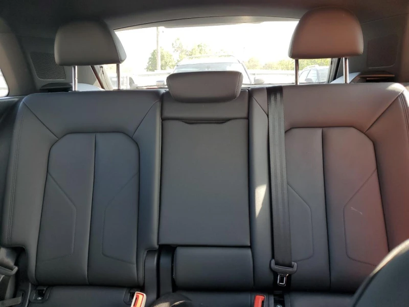 Audi Q3 PREMIUM S LINE 45* АВТОКРЕДИТ, снимка 10 - Автомобили и джипове - 52284857