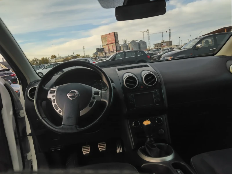 Nissan Qashqai 2.0 дизел 150 кон.сили, снимка 8 - Автомобили и джипове - 52392319