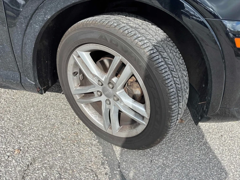 Audi Q3 Komfort  CARFAX, снимка 7 - Автомобили и джипове - 52400864