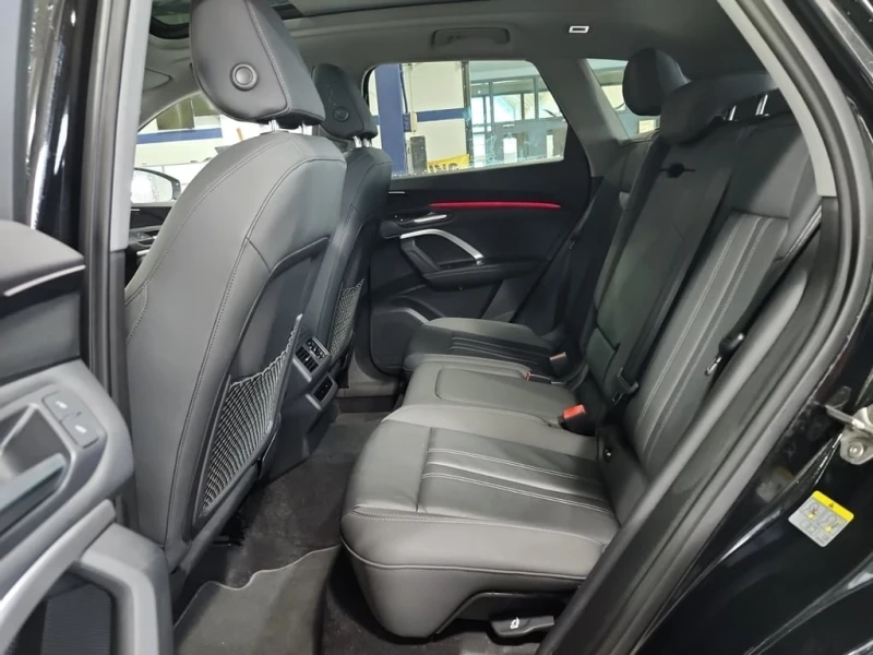 Audi Q5 2025 2.0 TFSI QUATTRO * БЕЗ ПЪРВОНАЧАЛНА ВНО, снимка 12 - Автомобили и джипове - 52812917