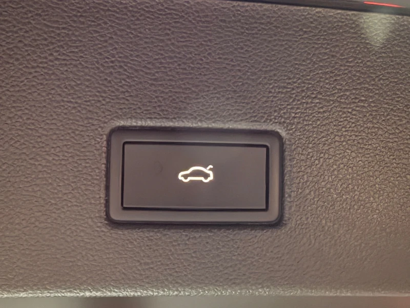 VW T-Roc  2.0 TDI SCR 4Motion DSG, снимка 10 - Автомобили и джипове - 52851719