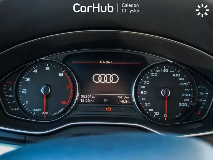 Audi Q5 Komfort * Quattro * Blind Spot* CARFAX, снимка 15 - Автомобили и джипове - 54812215