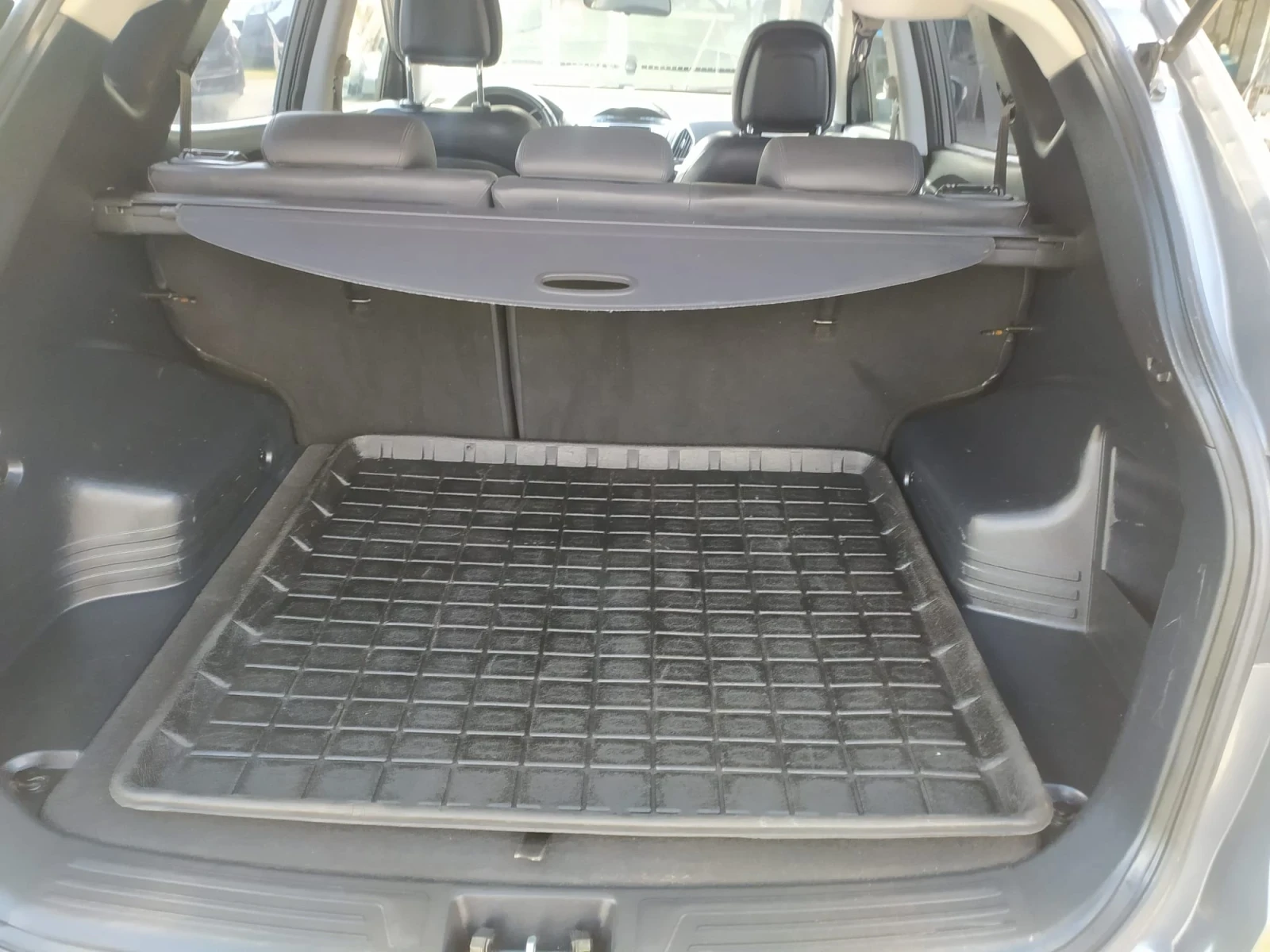Hyundai IX35 1.7 - изображение 6