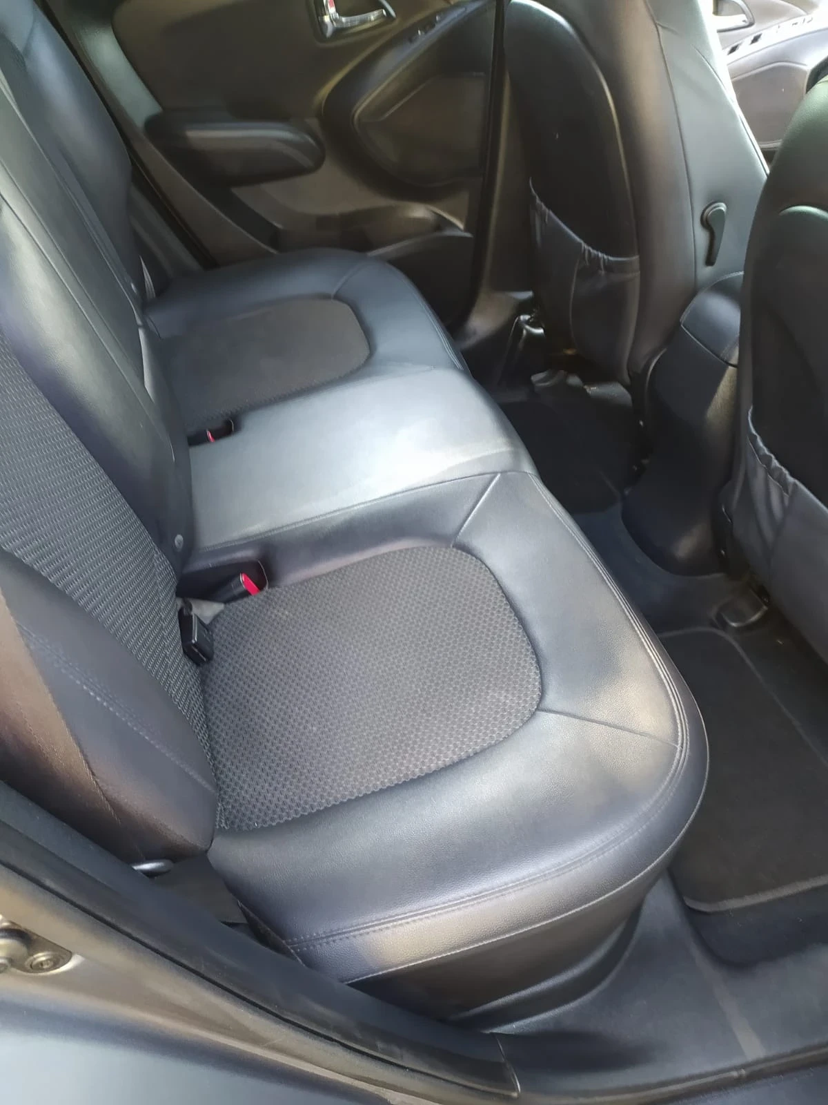 Hyundai IX35 1.7 - изображение 10