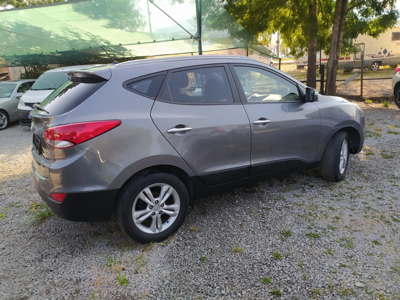 Hyundai IX35 1.7 - изображение 6