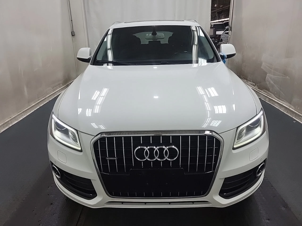 Audi Q5 * АВТО КРЕДИТ* ЦЕНА ДО БГ * Сервизна история *  - изображение 3