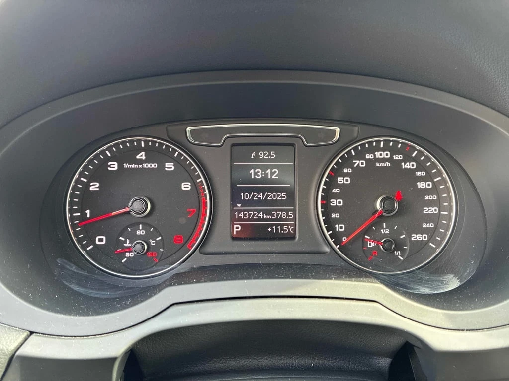 Audi Q3 Komfort  CARFAX - изображение 8