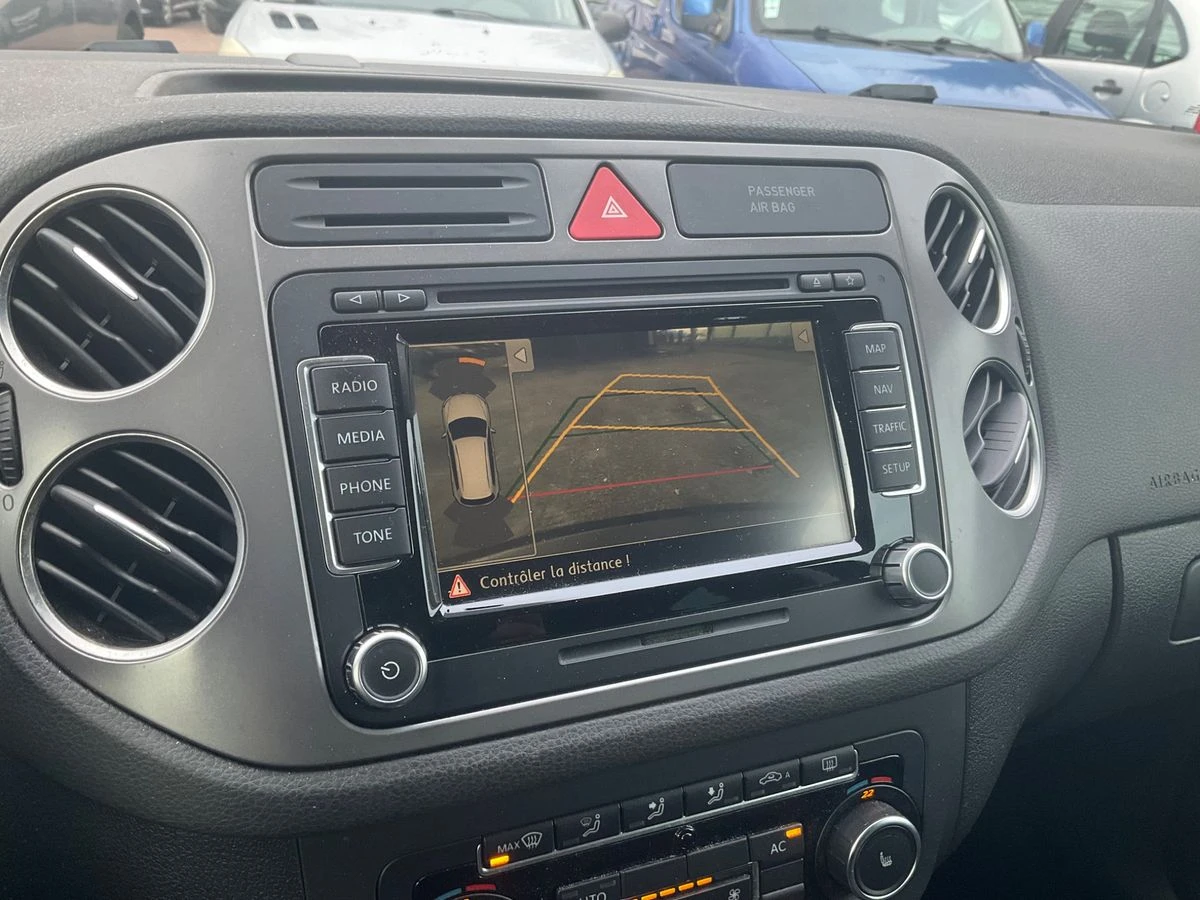 VW Tiguan Sportline 4х4/ГАРАНЦИЯ/Камера/Пано/Кожa/Подгрев - изображение 8