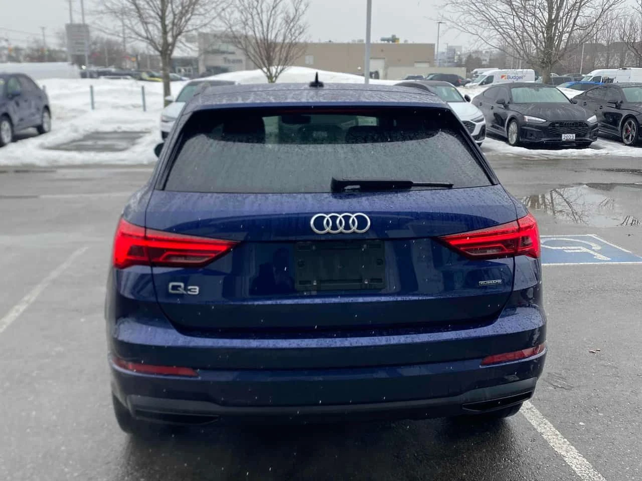 Audi Q3 * 45 TFSI quattro * CARFAX * ����* DIGITAL | Mobile.bg � ����������� 4