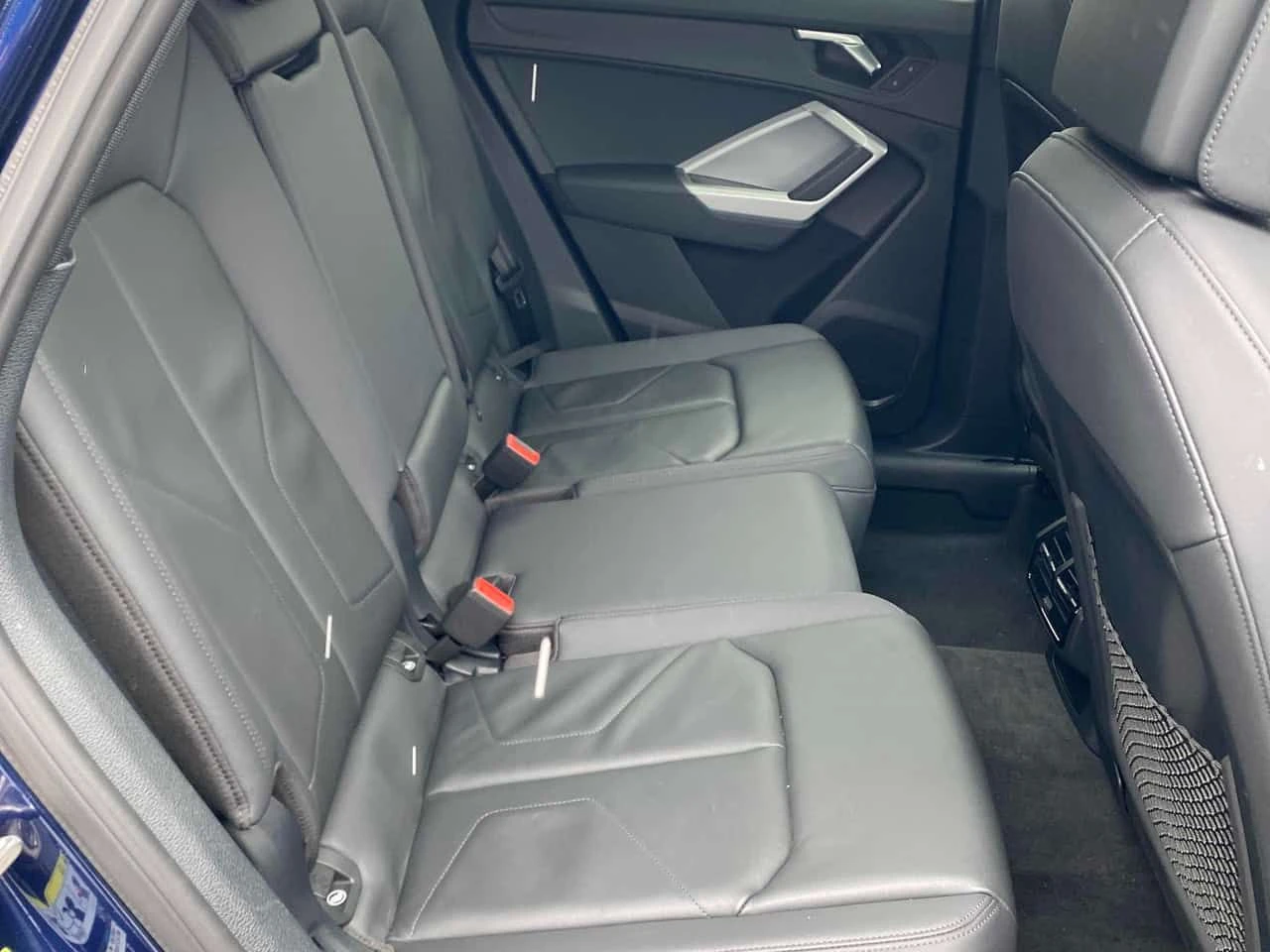 Audi Q3 * 45 TFSI quattro * CARFAX * ����* DIGITAL | Mobile.bg � ����������� 13