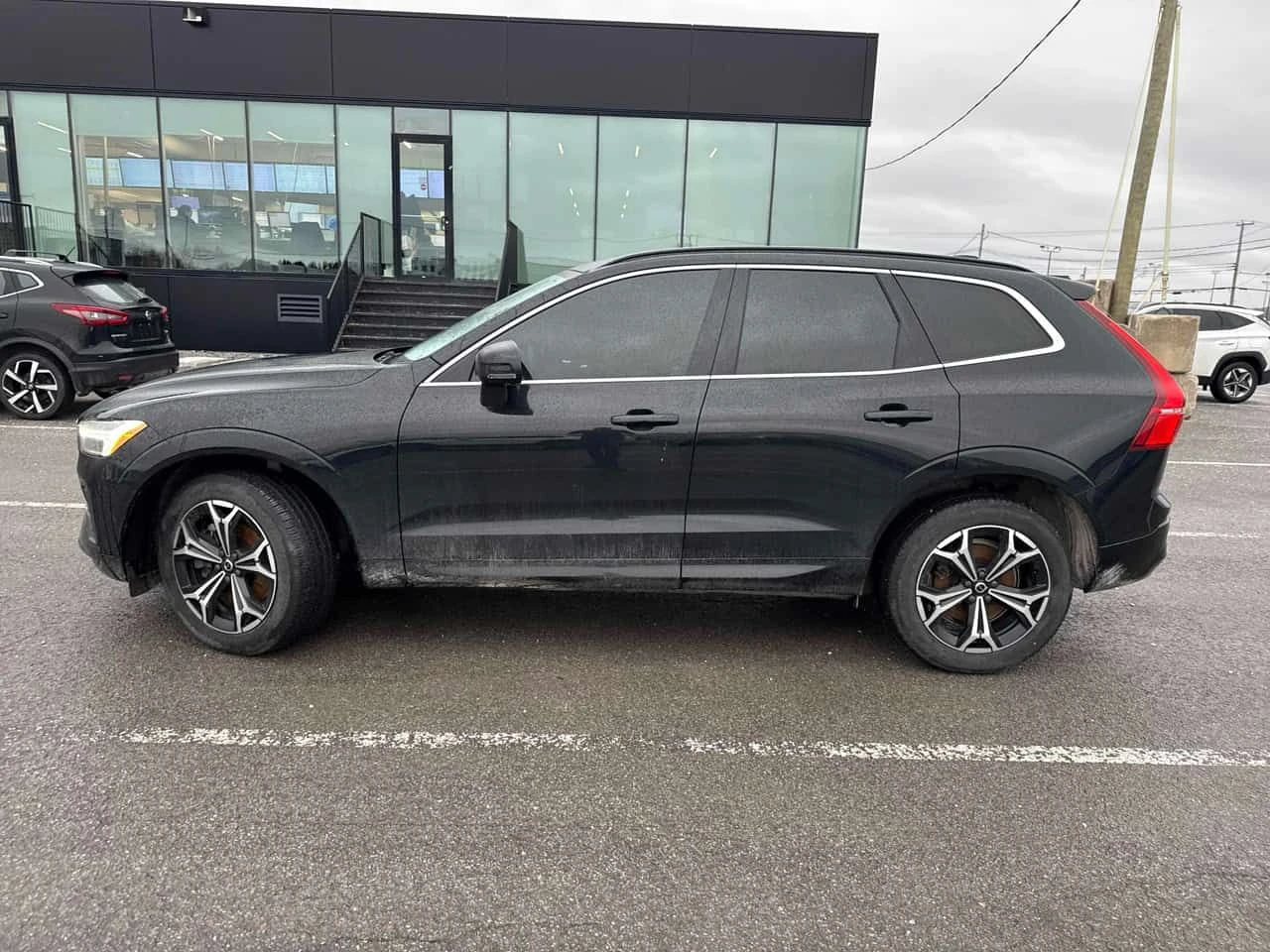 Volvo XC60 Momentum  CARFAX, снимка 2 - Автомобили и джипове - 53845867