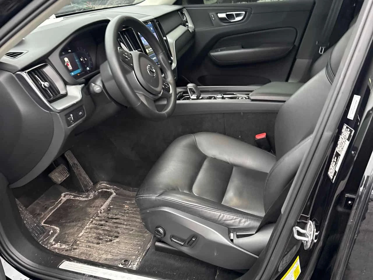 Volvo XC60 Momentum  CARFAX, снимка 14 - Автомобили и джипове - 53845867