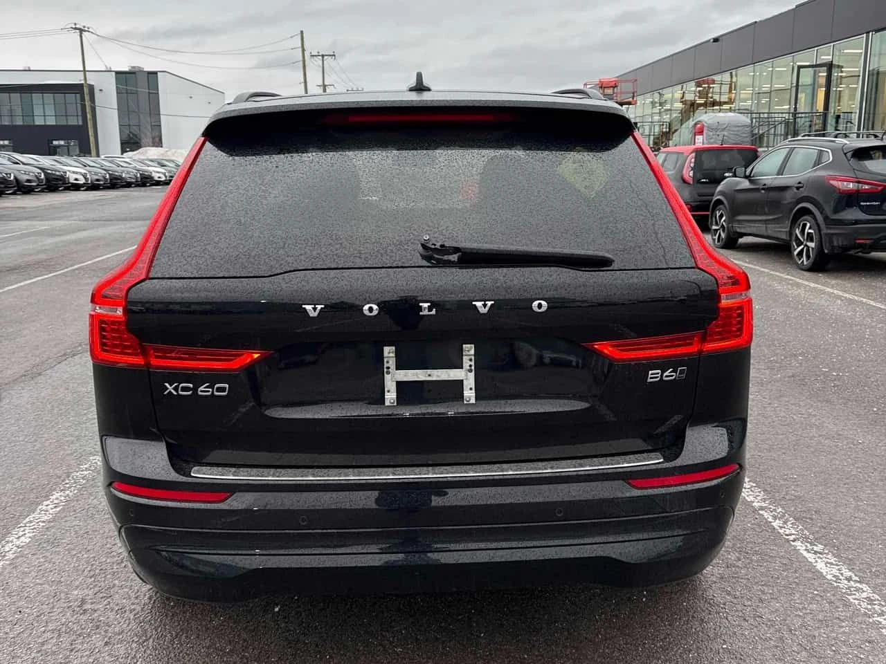 Volvo XC60 Momentum  CARFAX, снимка 4 - Автомобили и джипове - 53845867