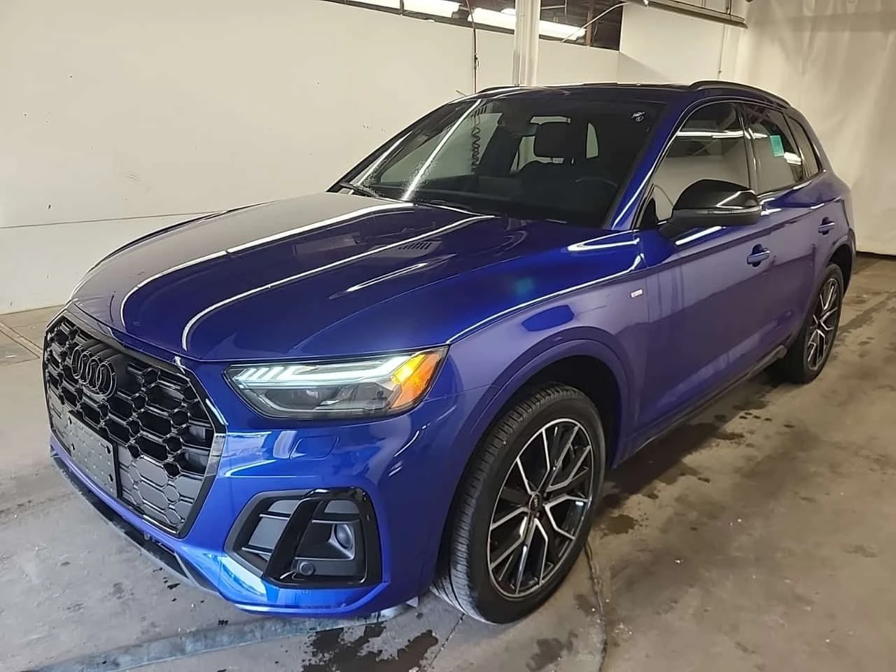 Audi Q5 S LINE/TECHNIK/Дистроник/360 Камера/Подгрев/Пано/, снимка 2 - Автомобили и джипове - 54060520