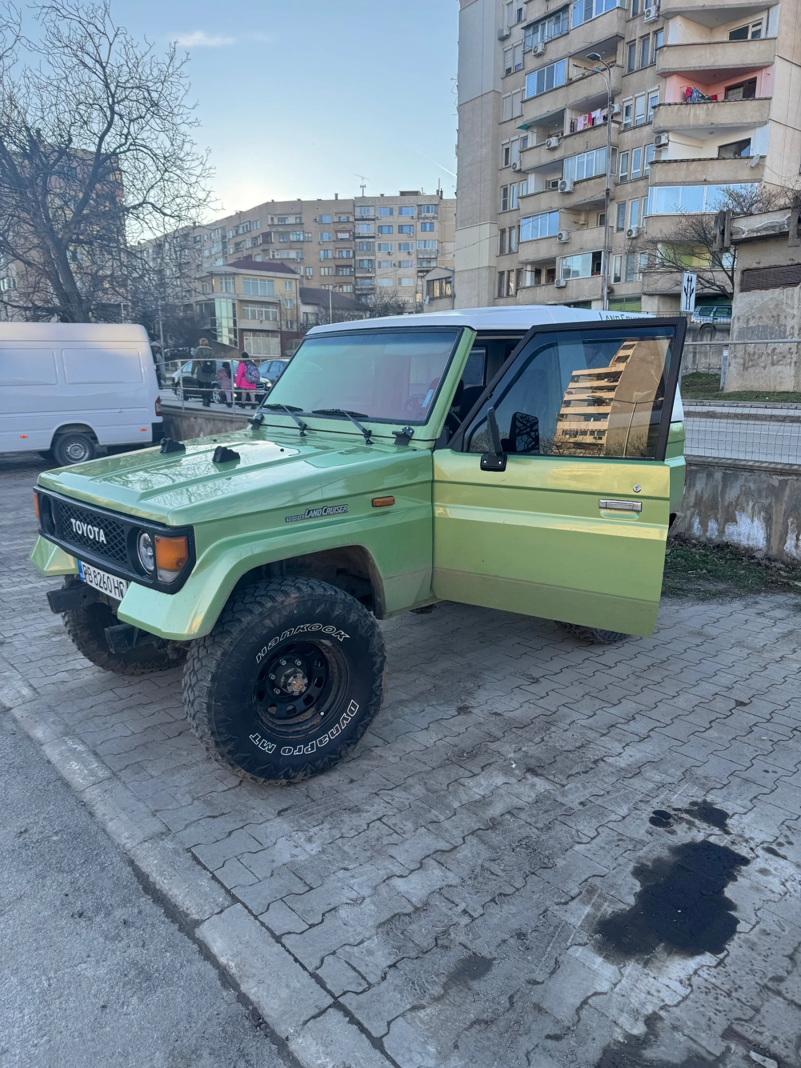 Toyota Land cruiser 2, 4, снимка 3 - Автомобили и джипове - 54302212