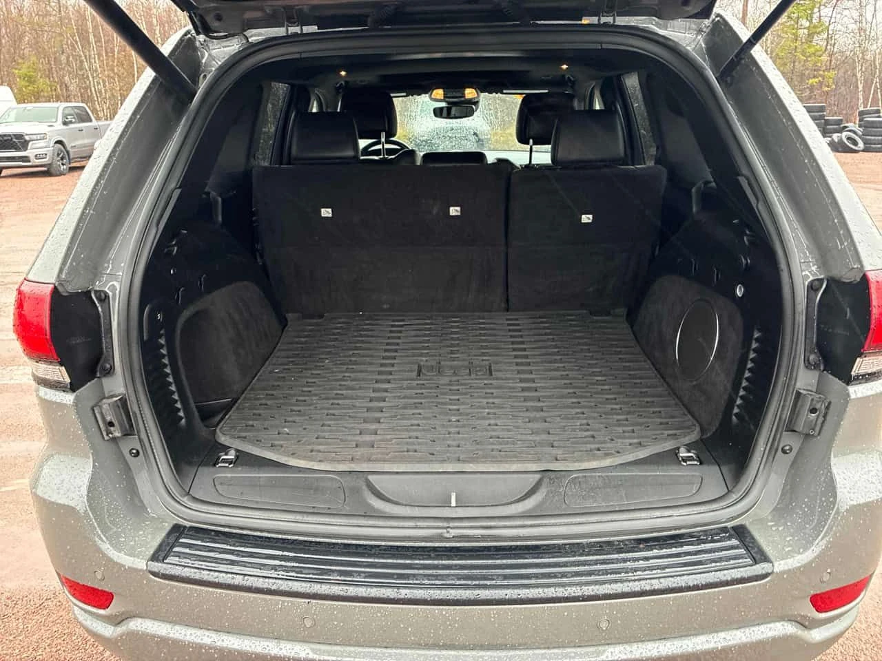 Jeep Grand cherokee Altitude| DISTRONIC| ШИБИДАХ| ПОДГРЕВИ| КЛИП МОТОР, снимка 6 - Автомобили и джипове - 54460092