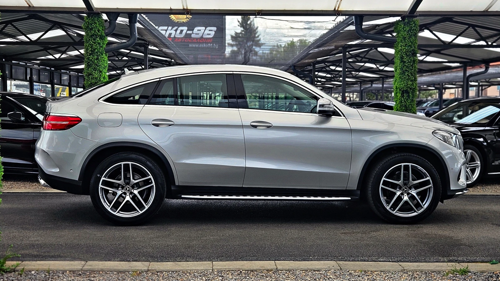 Mercedes-Benz GLE 350 AMG/COUPE/DISTRONIC/CAMERA/CAR PLAY/AIRMATIC/LIZIN, снимка 4 - Автомобили и джипове - 54530845