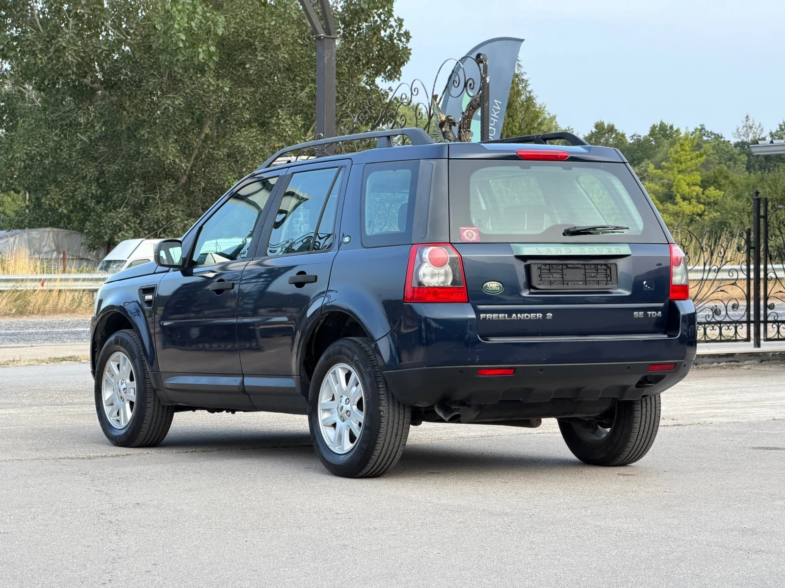 Land Rover Freelander 2.2TD4 АВТОМАТ ИТАЛИЯ, снимка 13 - Автомобили и джипове - 55946800