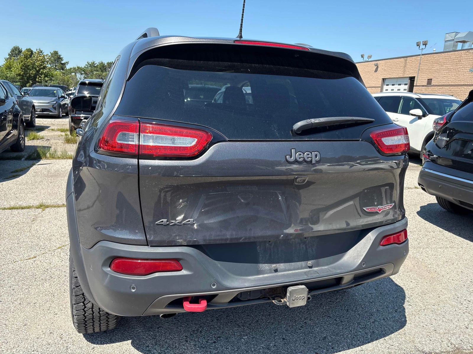 Jeep Cherokee * 4WD 4dr Trailhawk * CARFAX * ОПЦИЯ ЗА ФИНАНСИРАН, снимка 15 - Автомобили и джипове - 55987962