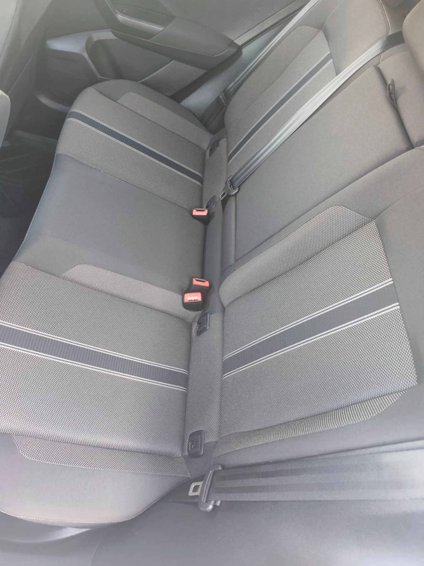 VW T-Roc 2.0TDI, 4x4, ��������� 150�.� | Mobile.bg � ����������� 13