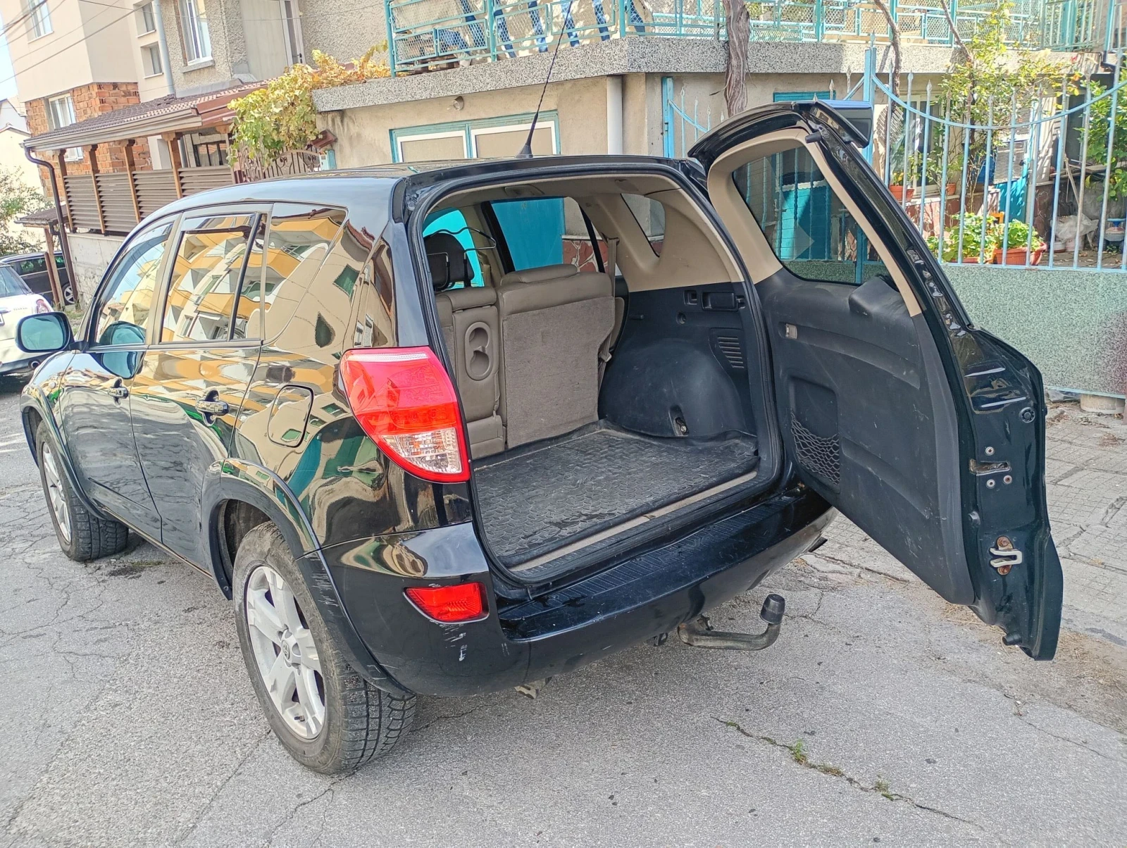 Toyota Rav4 2.2d, снимка 5 - Автомобили и джипове - 56542518