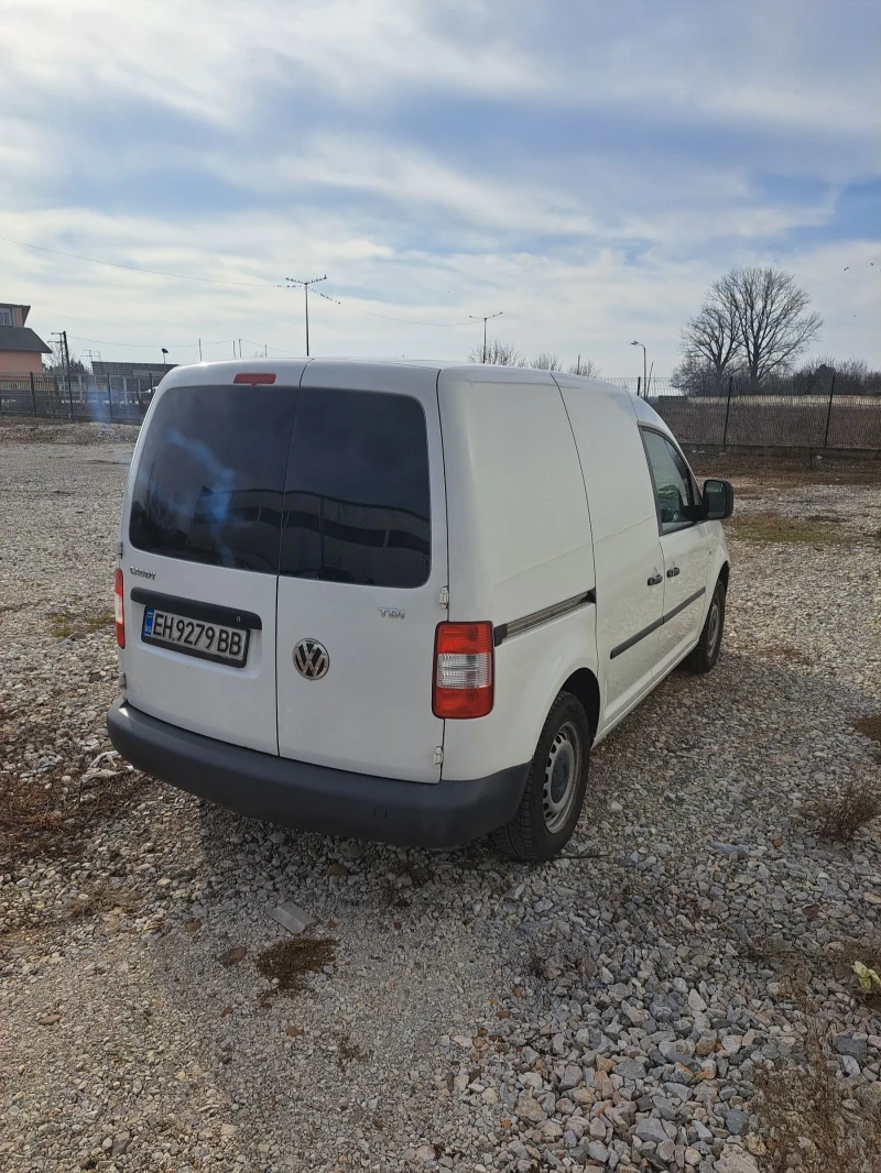 VW Caddy, снимка 4 - Бусове и автобуси - 48823799