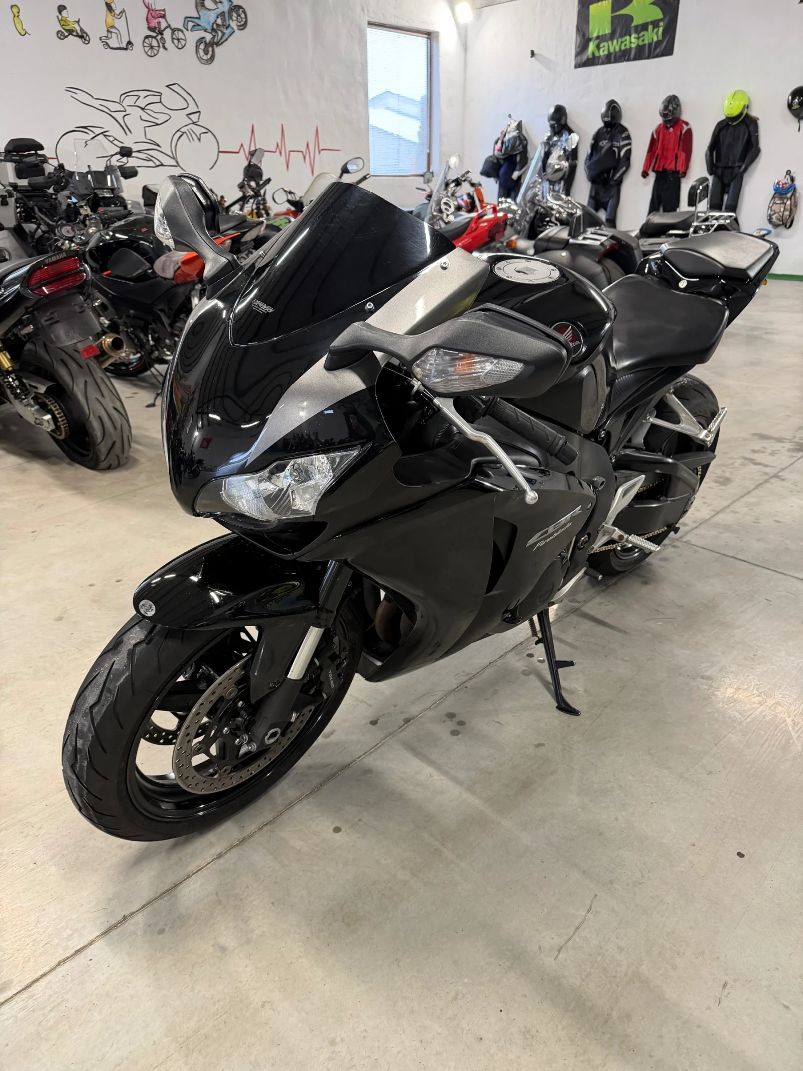 Honda Cbr 1000RR SC59 - изображение 2