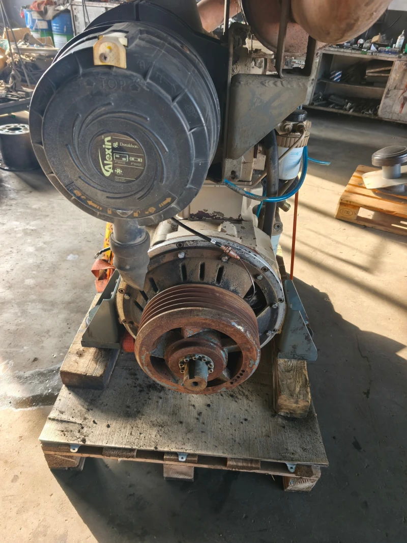 Трактор John Deere Двигател , снимка 5 - Селскостопанска техника - 52823240