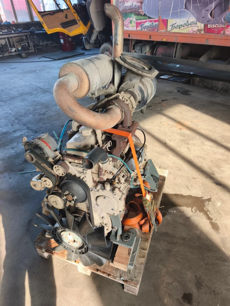 Трактор John Deere Двигател , снимка 3 - Селскостопанска техника - 52823240