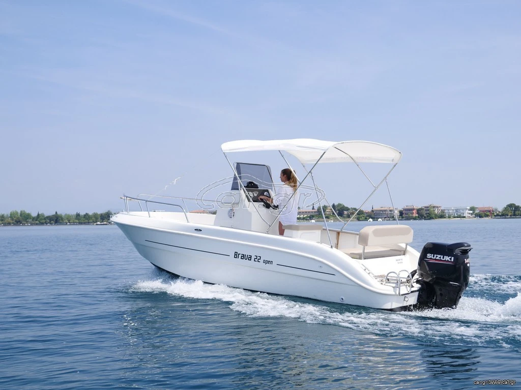 Лодка Mingolla BRAVA 22 OPEN
