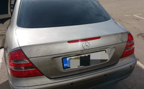 Mercedes-Benz E 200 E 200, снимка 12