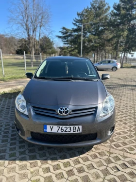 Toyota Auris, снимка 9