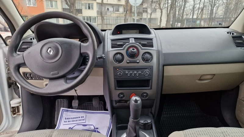 Renault Megane 1.4i facelift, снимка 7 - Автомобили и джипове - 44683225