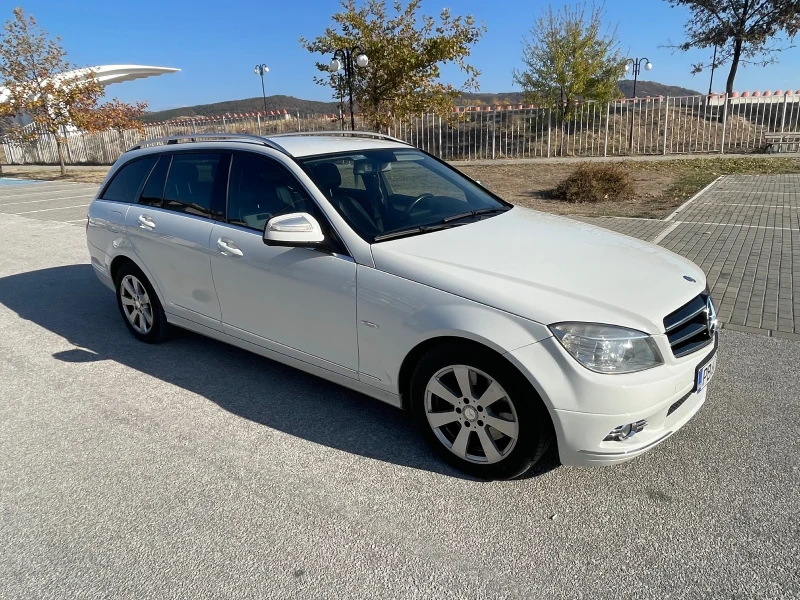 Mercedes-Benz C 320 Avantgarde , снимка 3 - Автомобили и джипове - 47908913