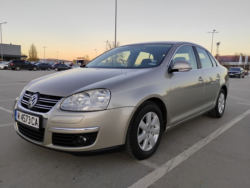 VW Jetta 1.9TDI* 105кс* КЛИМА* РЕГ* , снимка 2 - Автомобили и джипове - 49462293