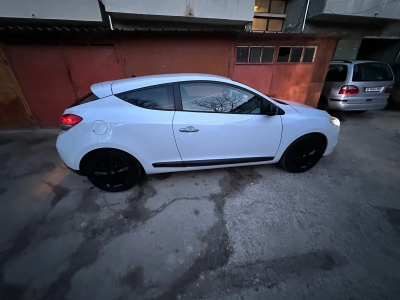 Renault Megane, снимка 4 - Автомобили и джипове - 48994591