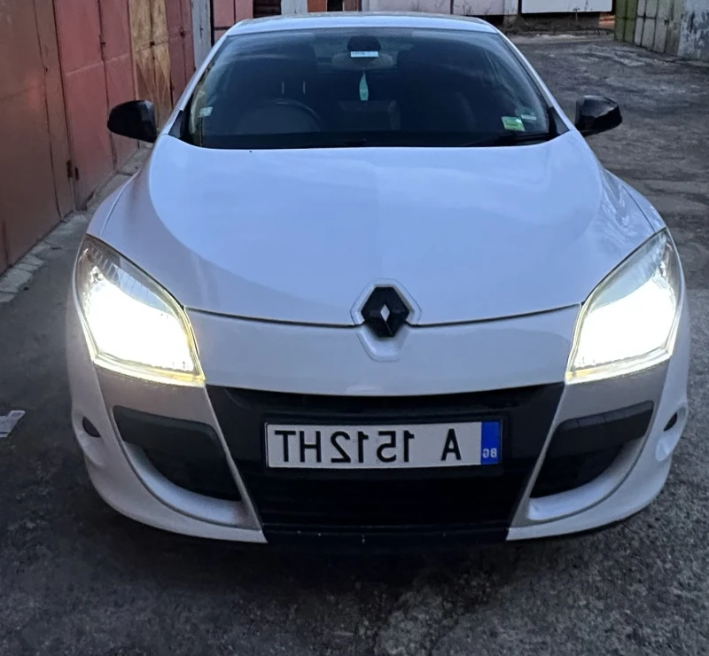 Renault Megane, снимка 2 - Автомобили и джипове - 48994591