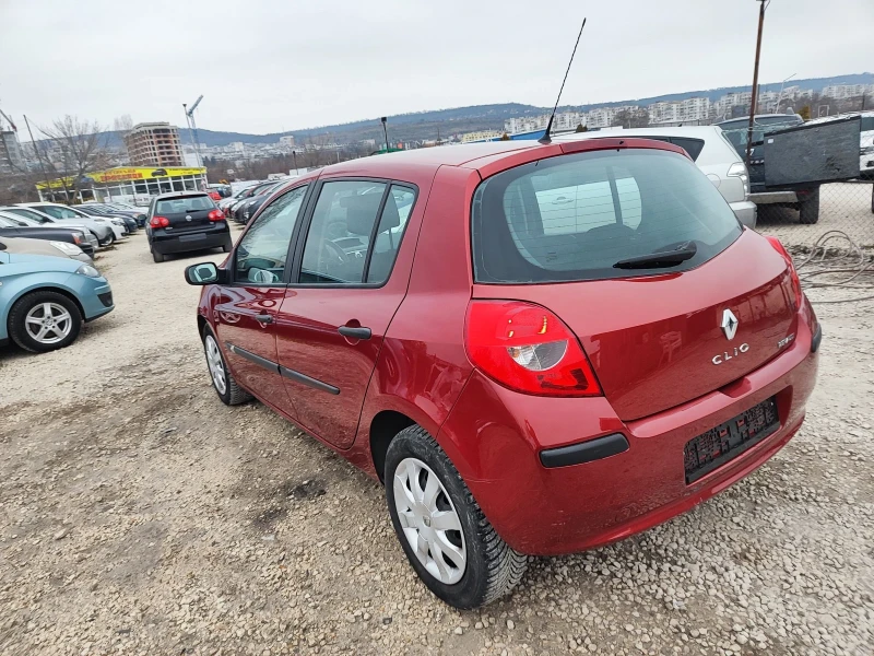 Renault Clio 1.6I, снимка 6 - Автомобили и джипове - 49145558