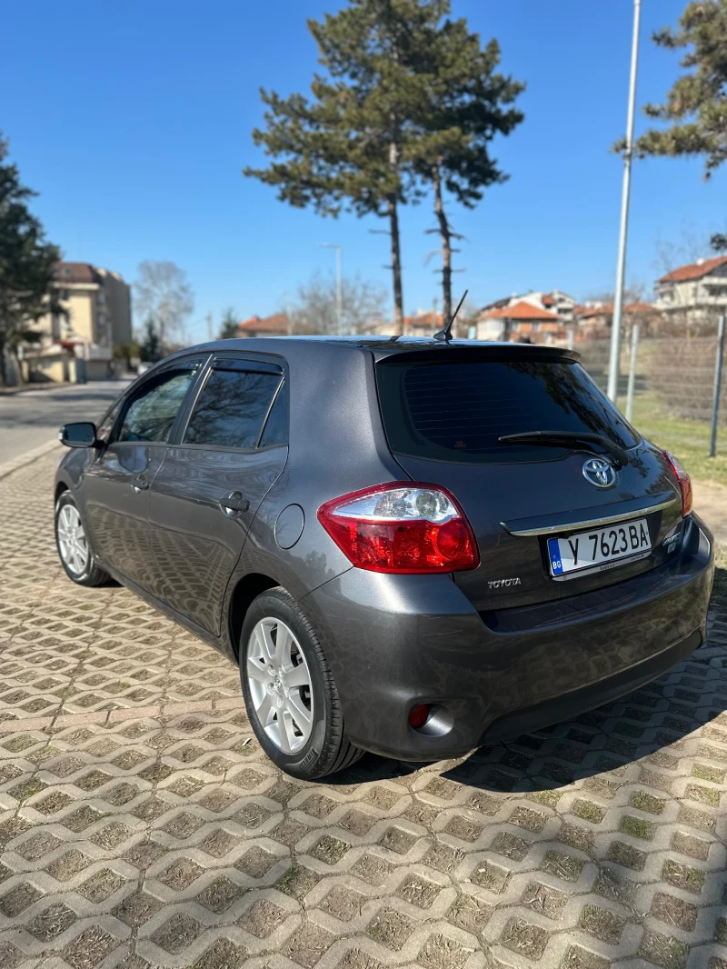 Toyota Auris, снимка 5 - Автомобили и джипове - 49380762