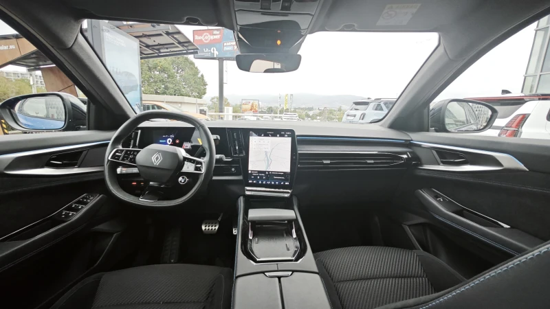 Renault Austral  iconic esprit Alpine E-tech /КАПАРИРАН, снимка 11 - Автомобили и джипове - 51876385