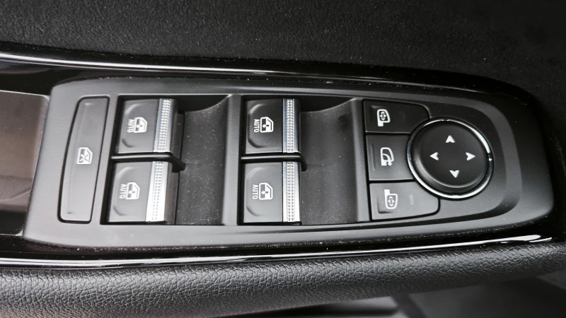 Renault Austral  iconic esprit Alpine E-tech /КАПАРИРАН, снимка 15 - Автомобили и джипове - 51876385